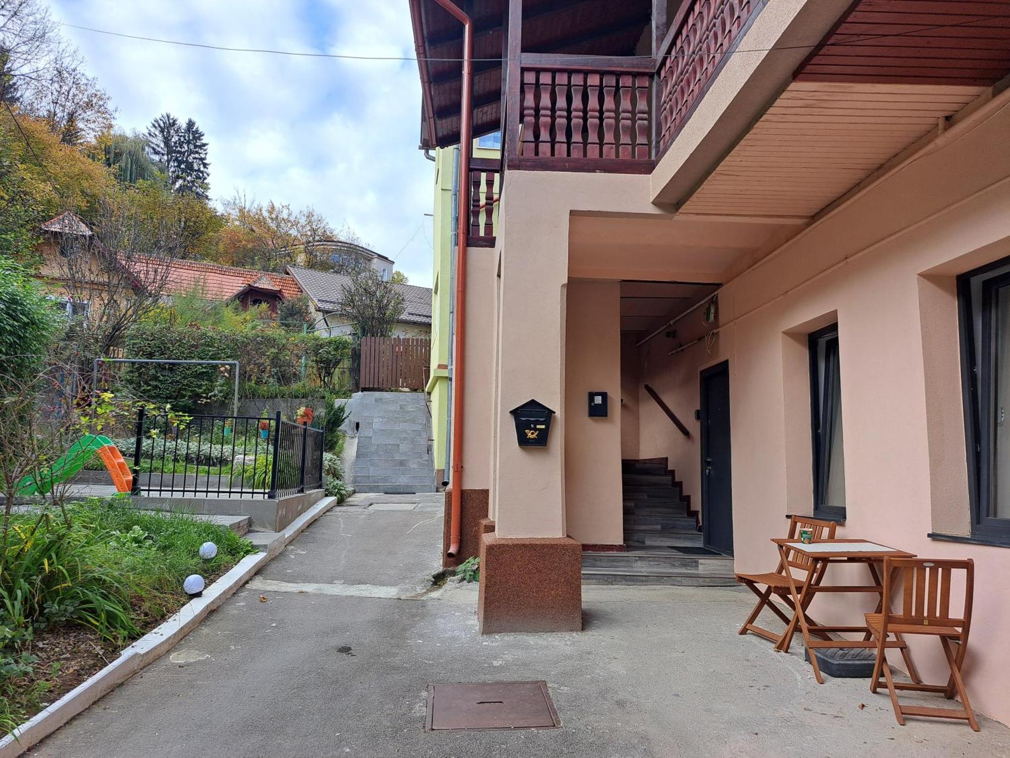 Cosy Studio In The Heart Of Braşov Eksteriør billede